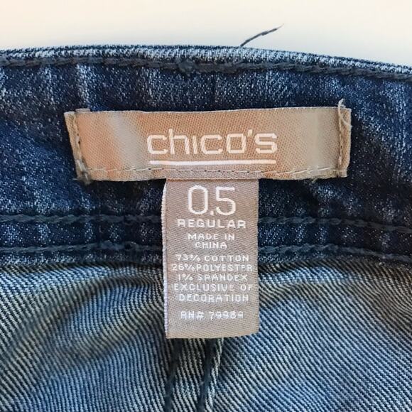 Chico's Vanity Size 0.5 (Women's 6) Dark Rinse Wash Midrise Straight Slim Jeans - Picture 3 of 10